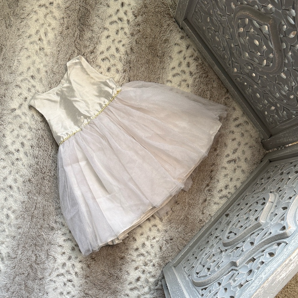 Pippa & Julie cream satin dress baby girls 18 months sparkly gold tulle skirt